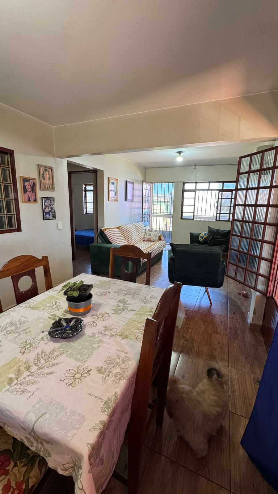 Casa térrea com piscina